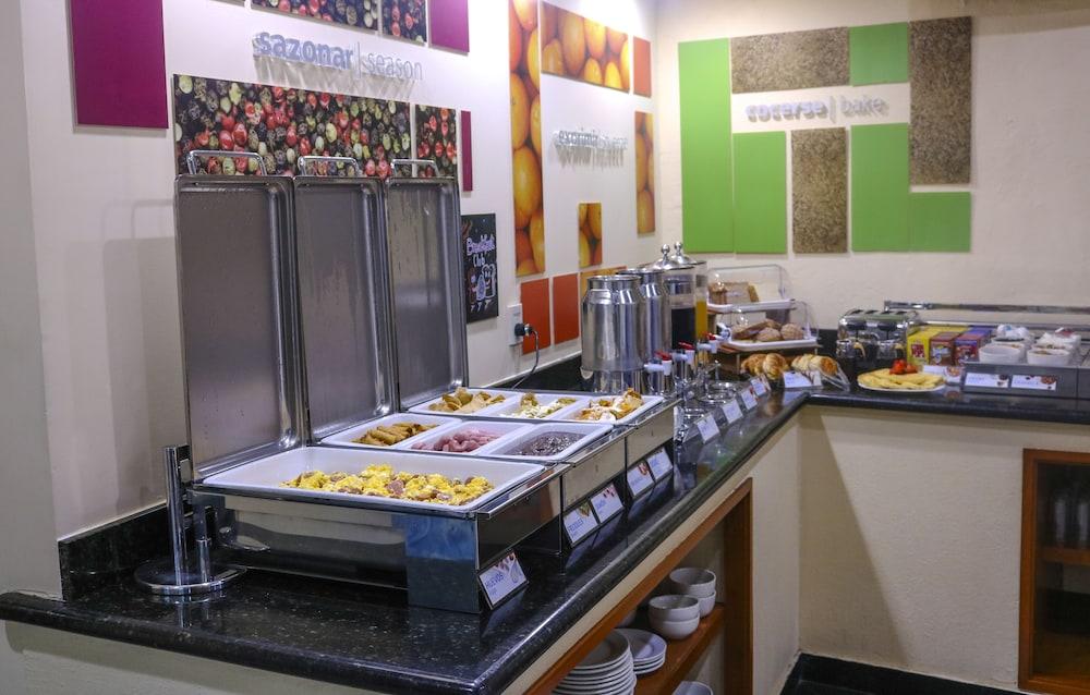 Hampton Inn Tampico Zona Dorada Eksteriør billede