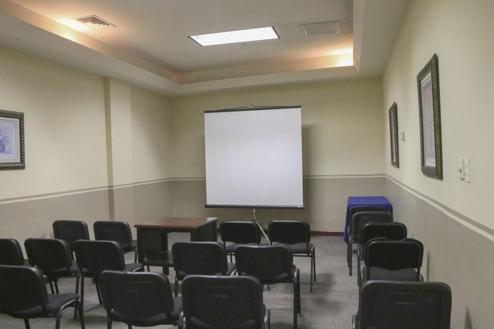 Hampton Inn Tampico Zona Dorada Eksteriør billede
