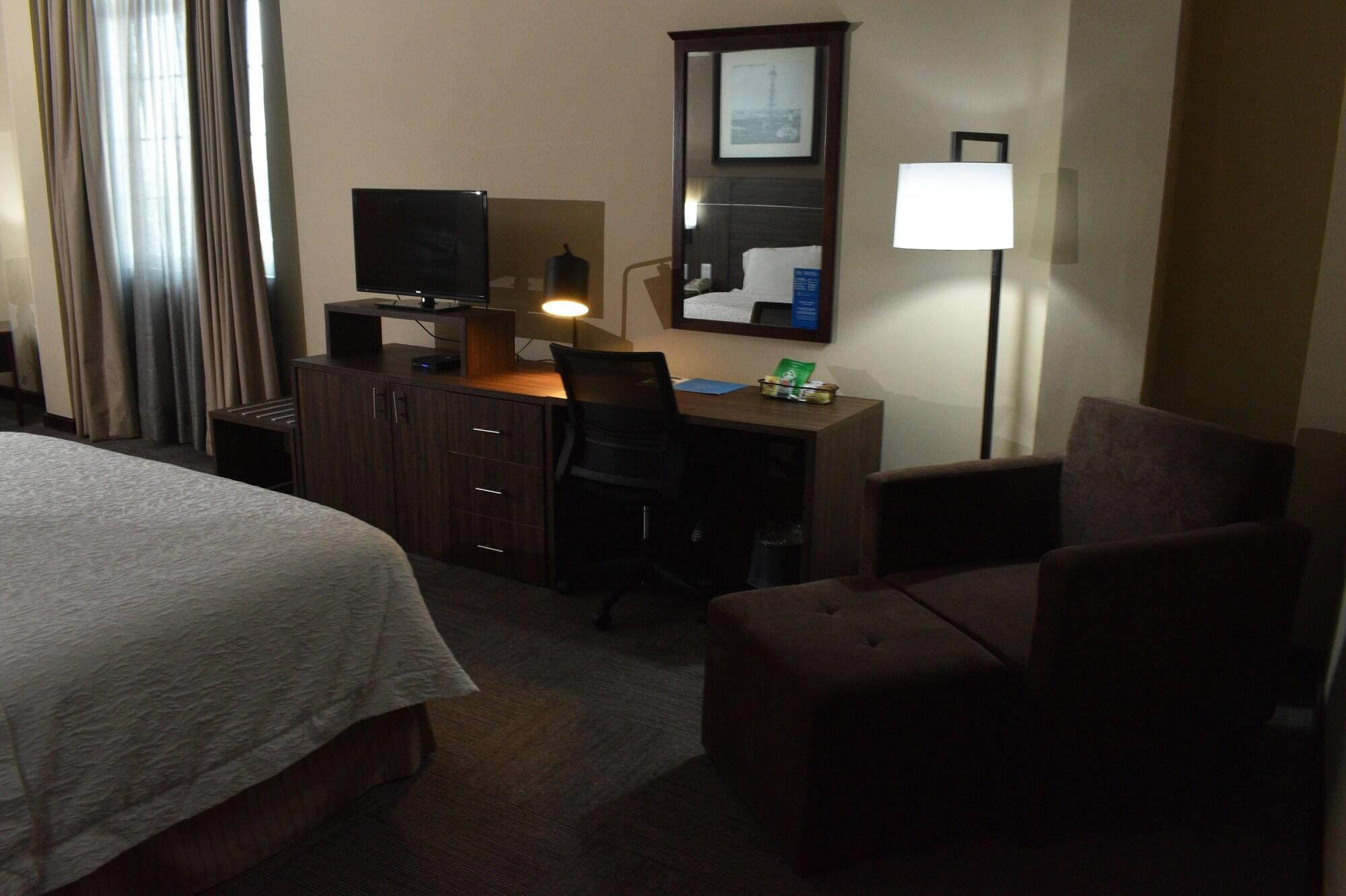 Hampton Inn Tampico Zona Dorada Eksteriør billede