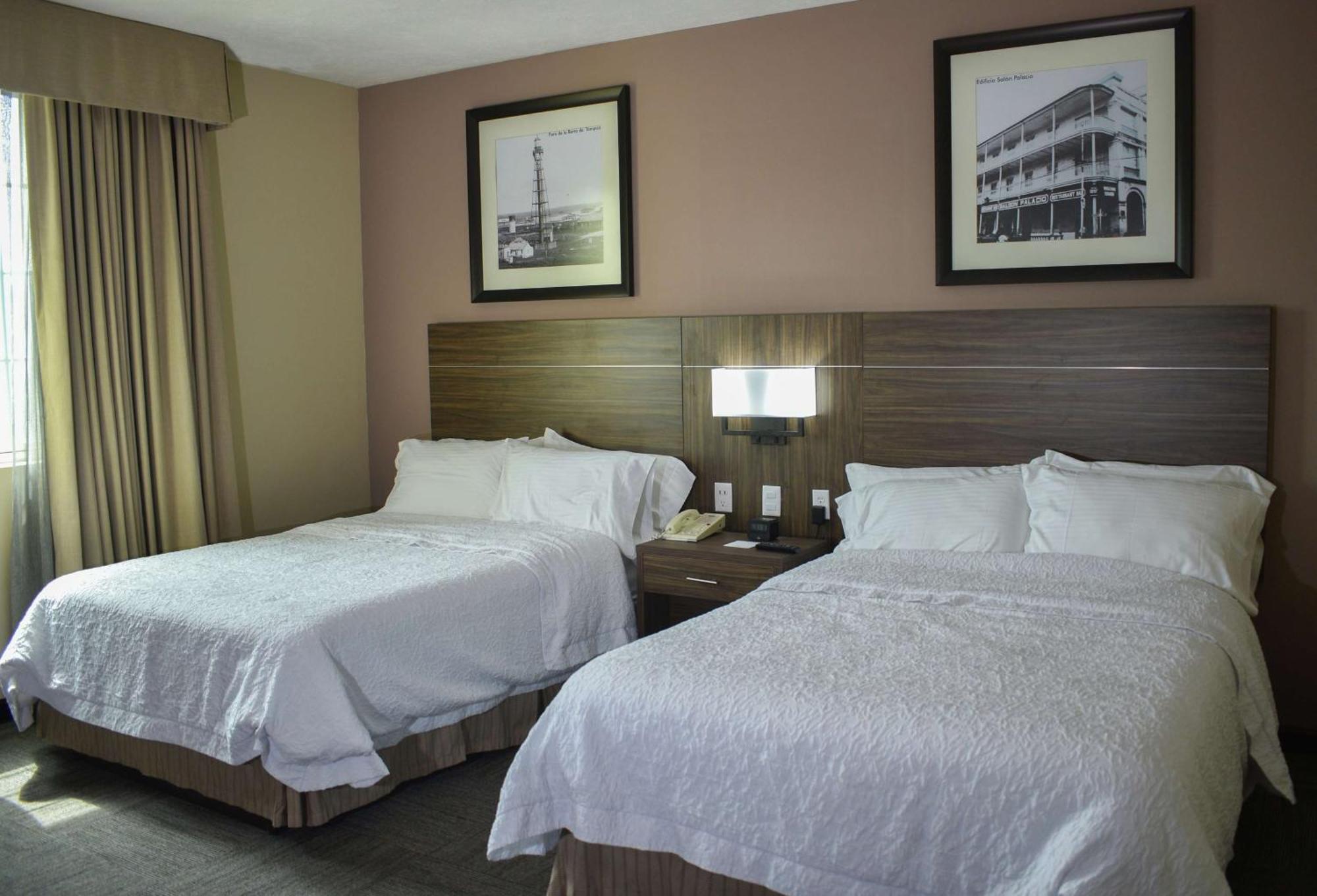 Hampton Inn Tampico Zona Dorada Eksteriør billede