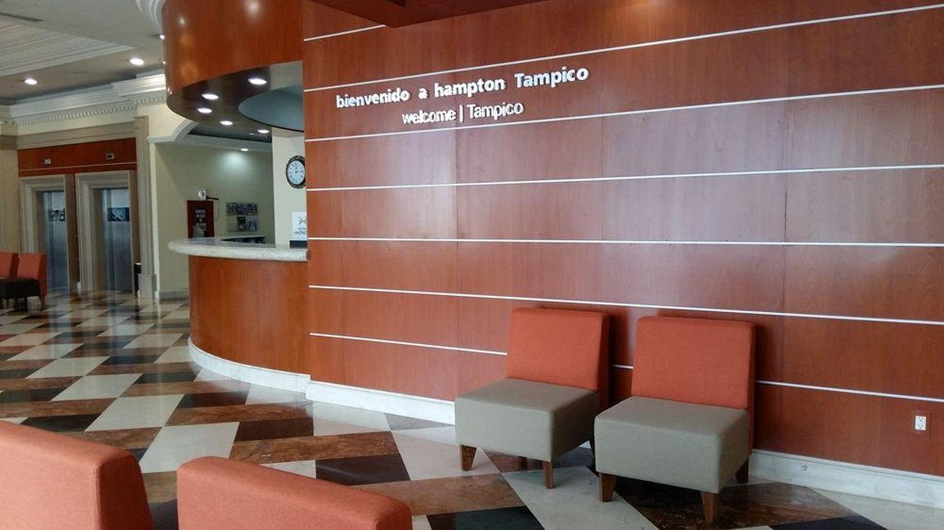 Hampton Inn Tampico Zona Dorada Eksteriør billede