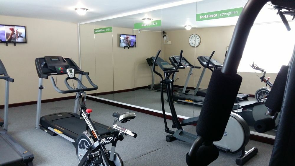 Hampton Inn Tampico Zona Dorada Eksteriør billede